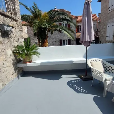 Villa Urbana, Old Town *