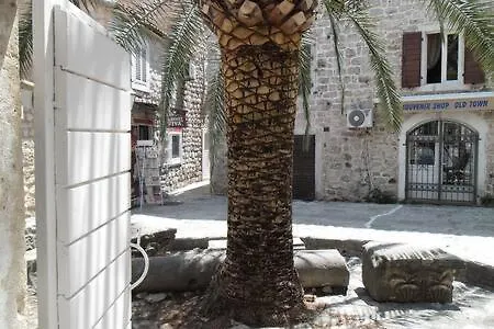 Urbana, Old Town * Budva