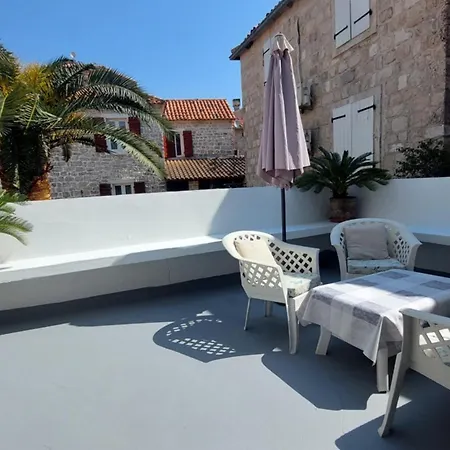 Urbana, Old Town Budva